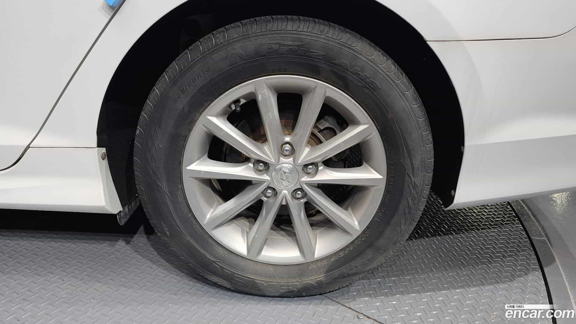 Sonata Hyundai 2019.2-OUTER-031
