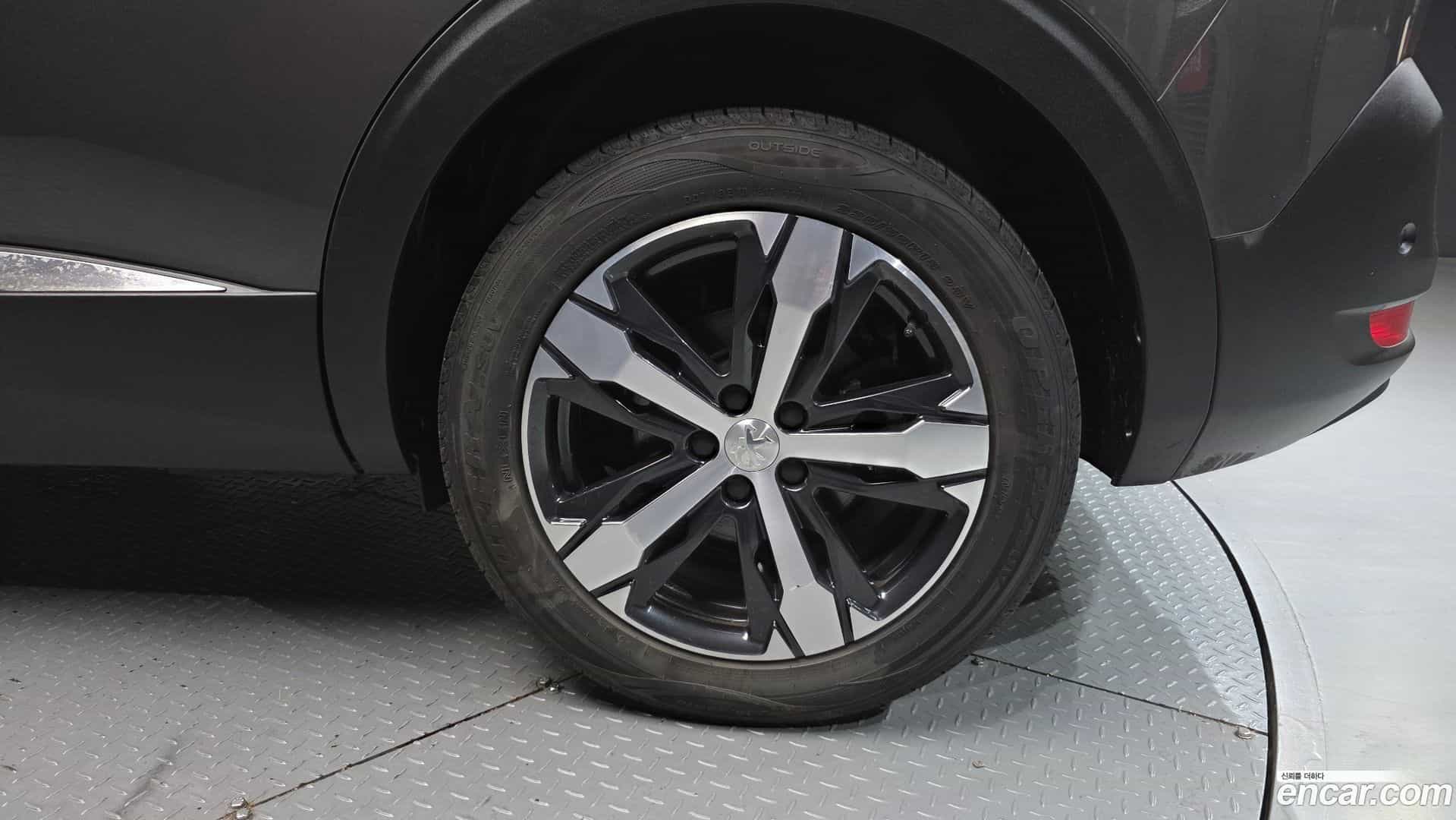 5008 Peugeot 2019.6-OUTER-031