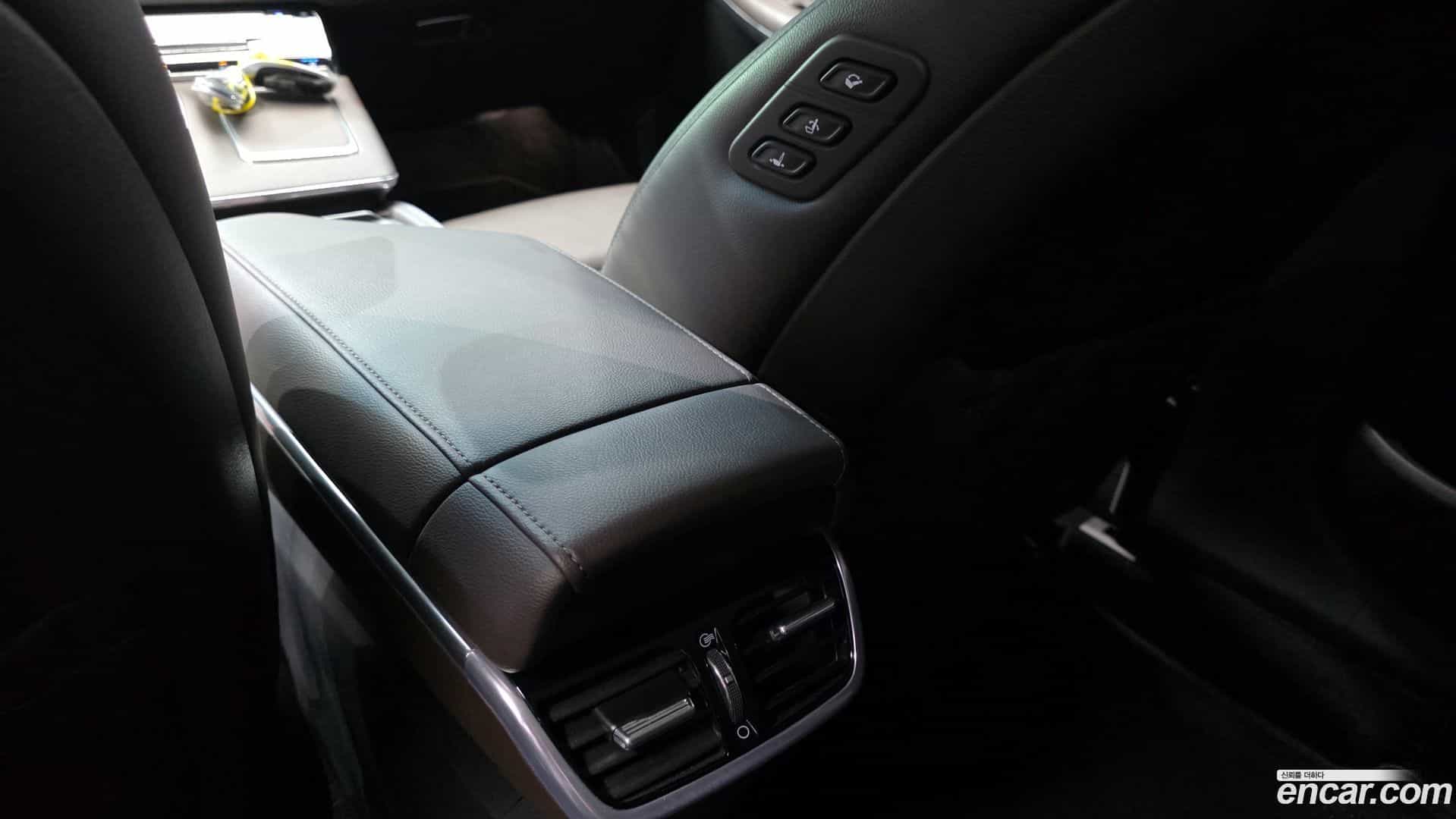 Grandeur Hyundai 2022.4-OPTION-024
