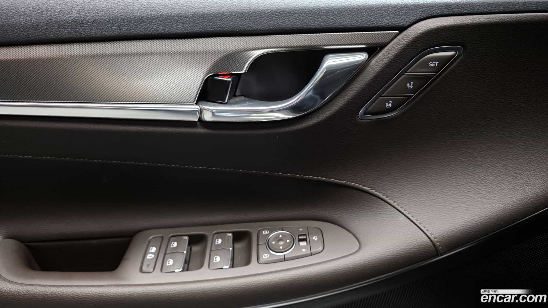 Grandeur Hyundai 2022.4-OPTION-040