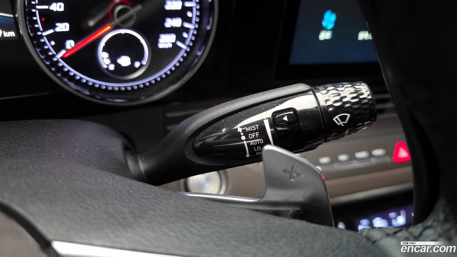 Grandeur Hyundai 2022.4-OPTION-042