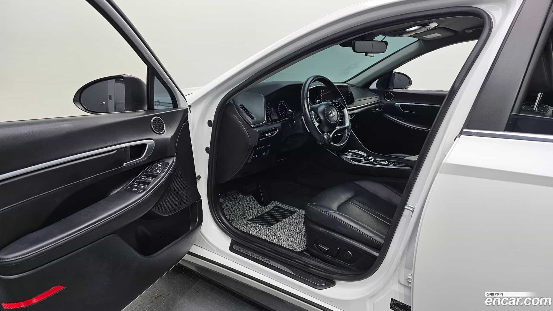 Sonata Hyundai 2022.2-INNER-010
