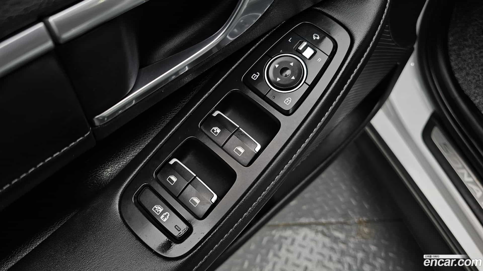 Sonata Hyundai 2022.2-OPTION-023