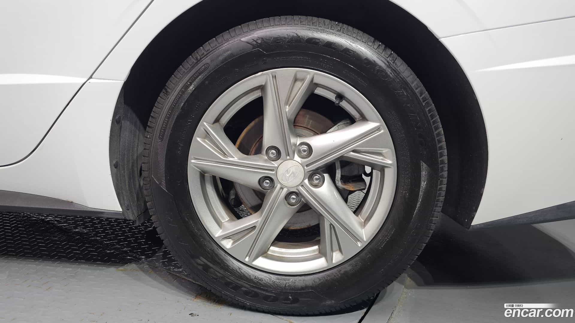 Sonata Hyundai 2022.2-OUTER-031