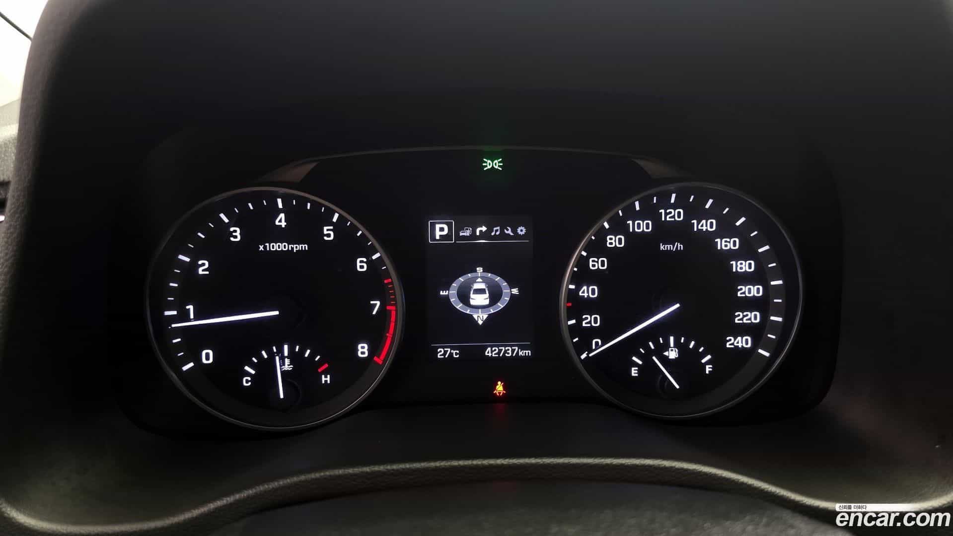 AVANTE Hyundai 2018.0-INNER-008