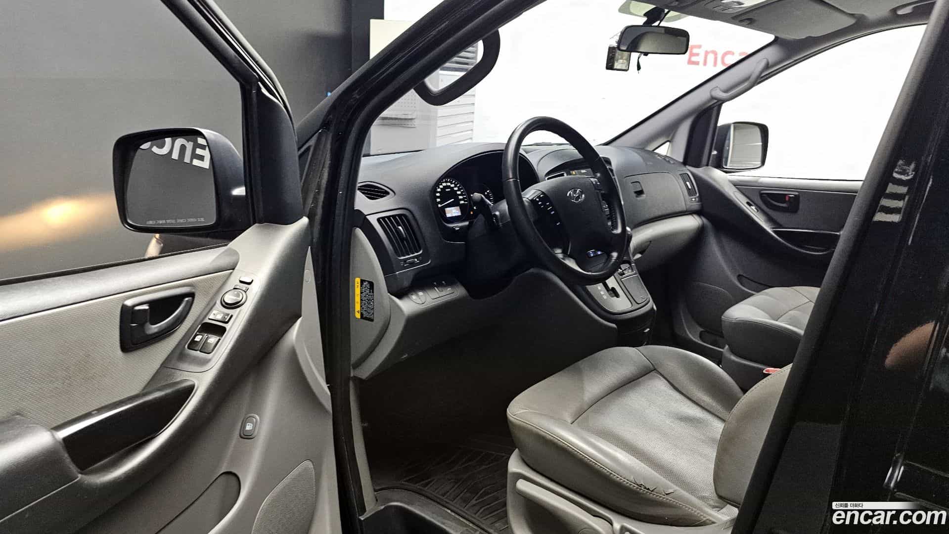 Starex Hyundai 2018.4-INNER-010