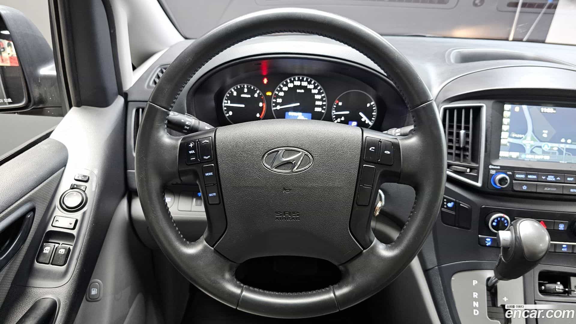 Starex Hyundai 2018.4-OPTION-016