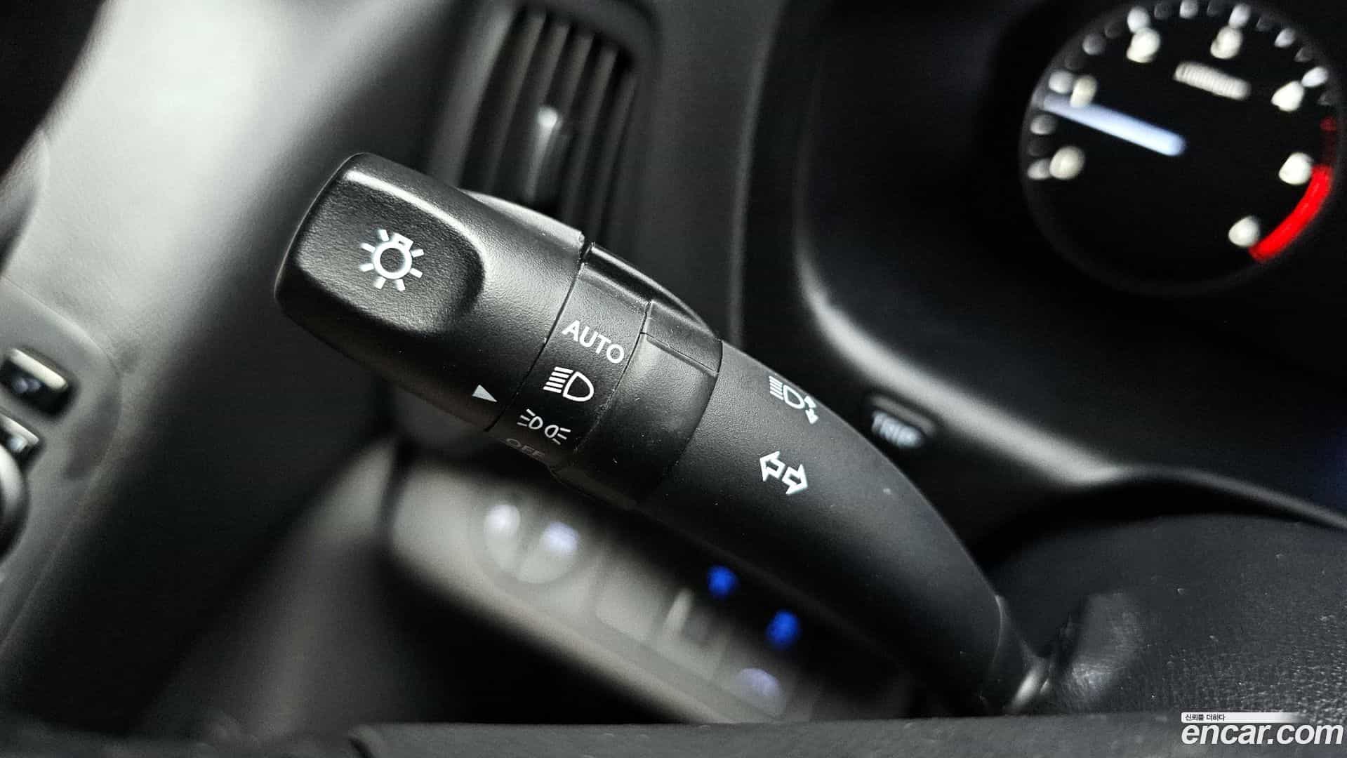 Starex Hyundai 2018.4-OPTION-021