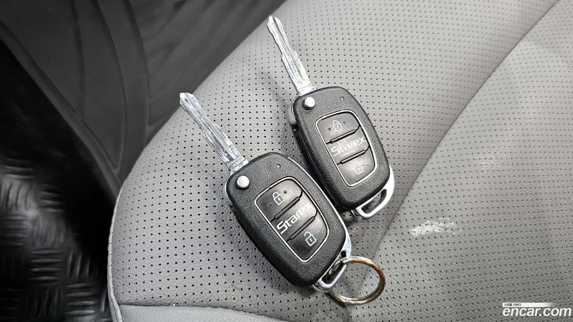 Starex Hyundai 2018.4-OPTION-023