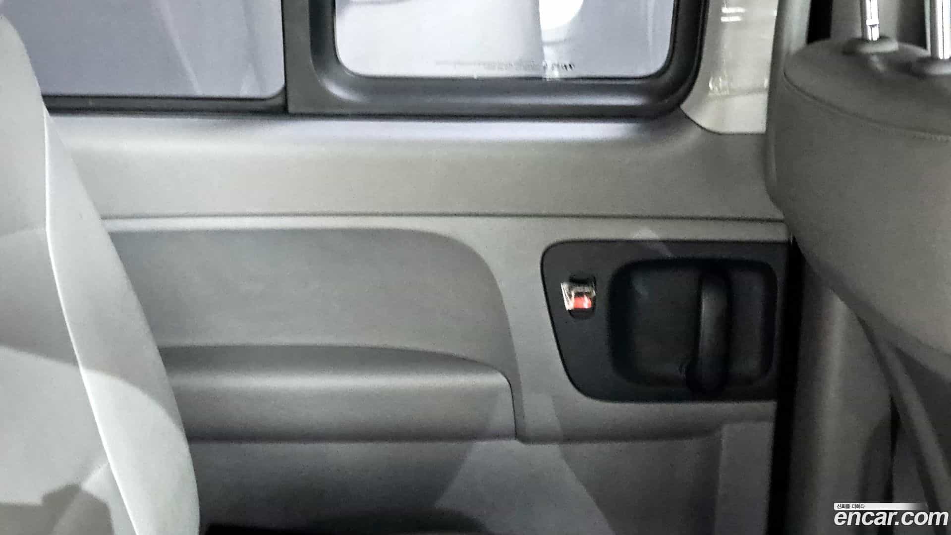 Starex Hyundai 2018.4-INNER-035