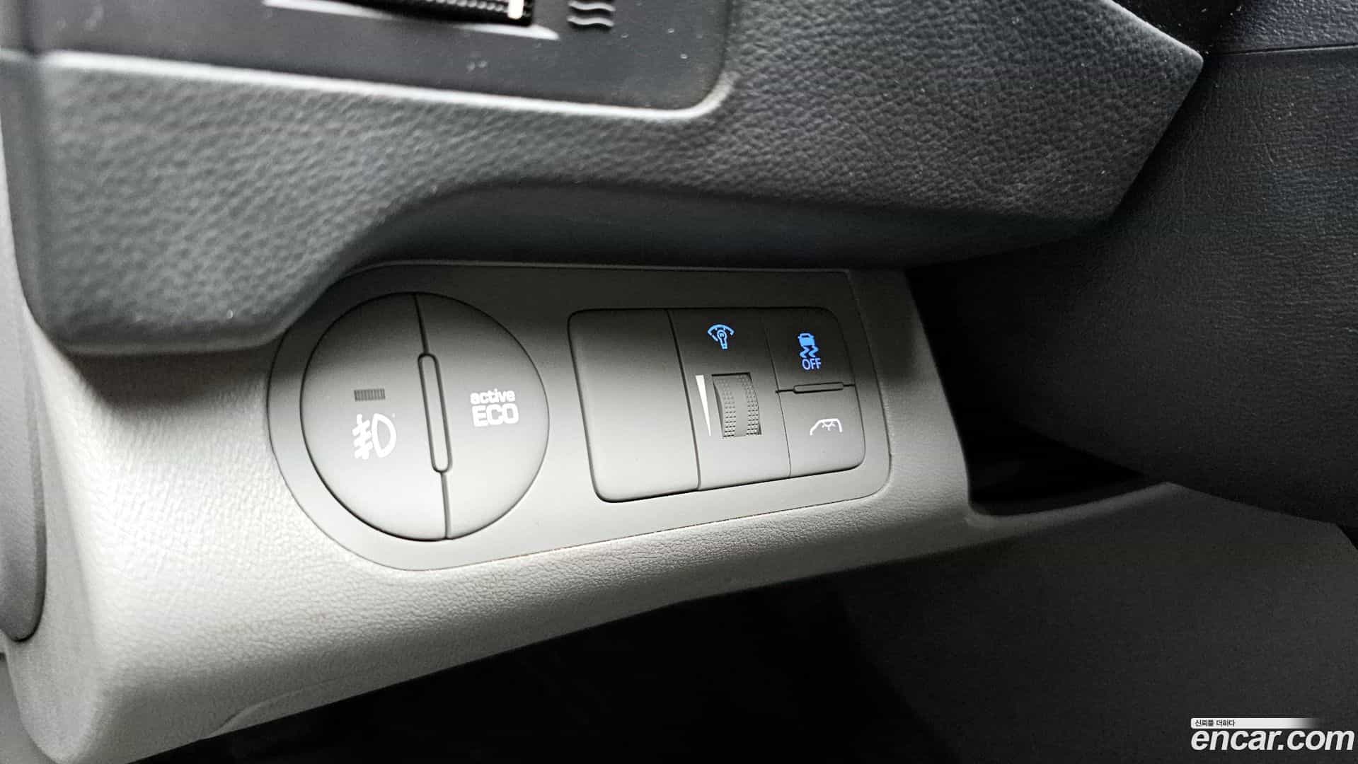 Starex Hyundai 2018.4-OPTION-042