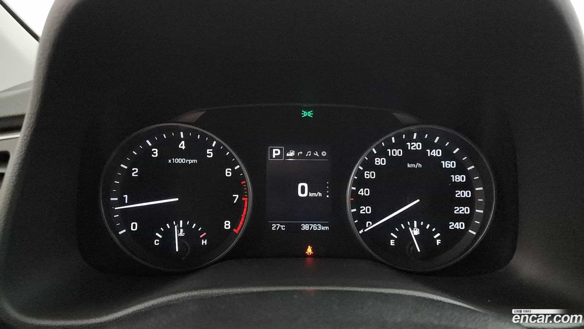 AVANTE Hyundai 2018.0-INNER-008