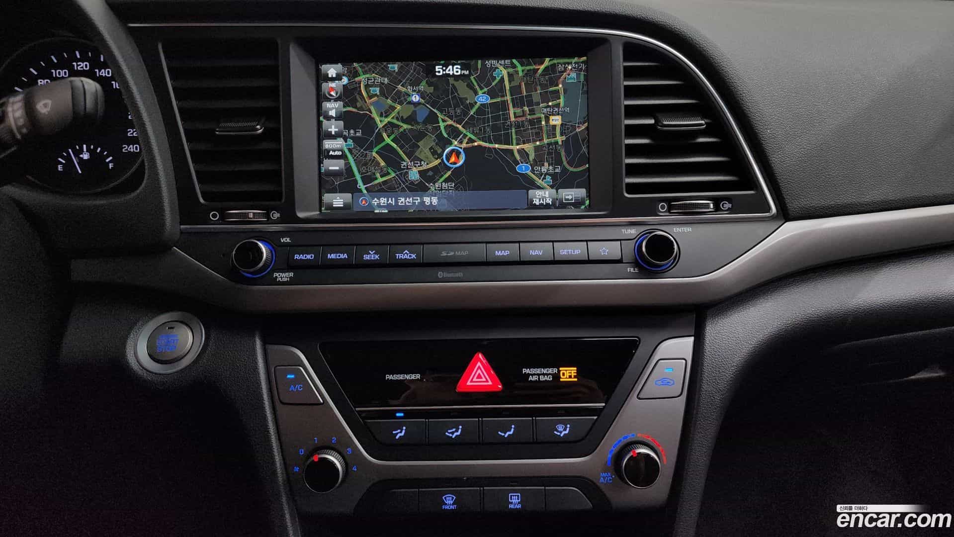 AVANTE Hyundai 2018.0-OPTION-017