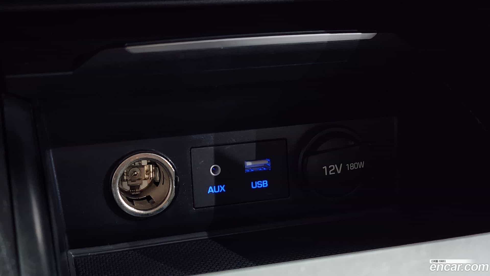 AVANTE Hyundai 2018.1-OPTION-016