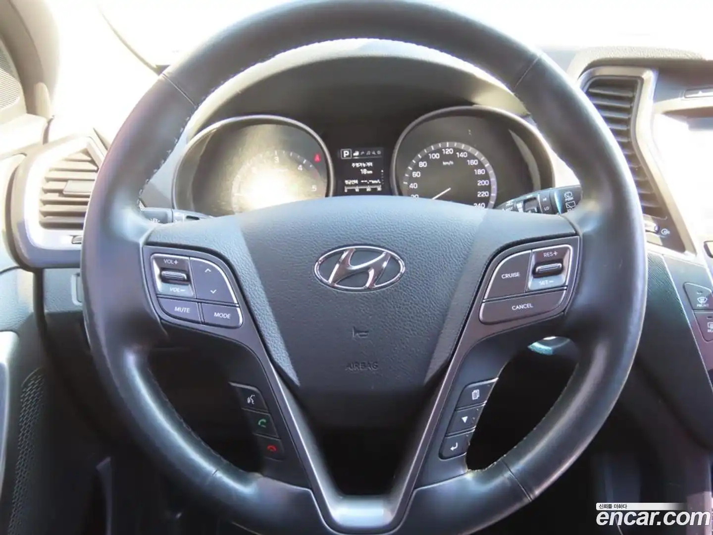 Santafe Hyundai 2017.2-OPTION-015
