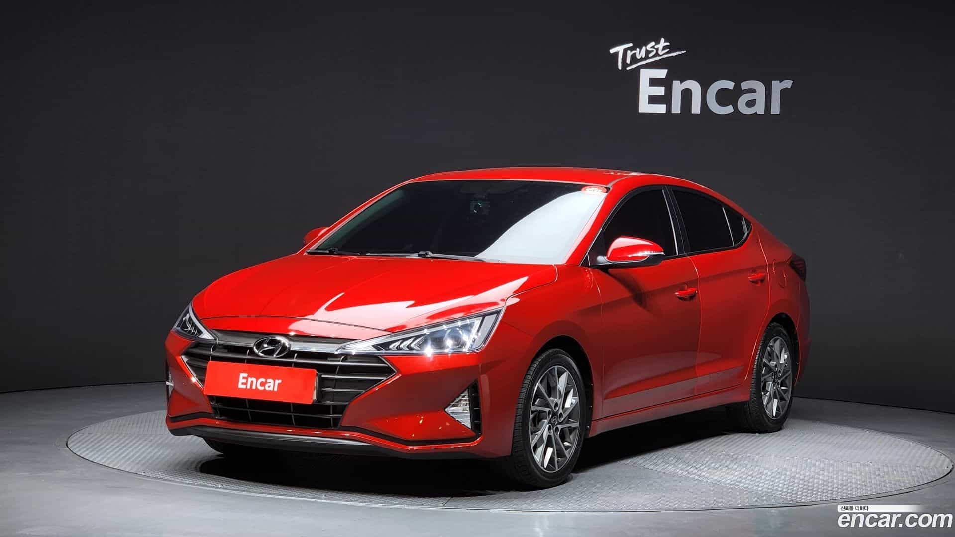 AVANTE Hyundai 2018.10-OUTER-001