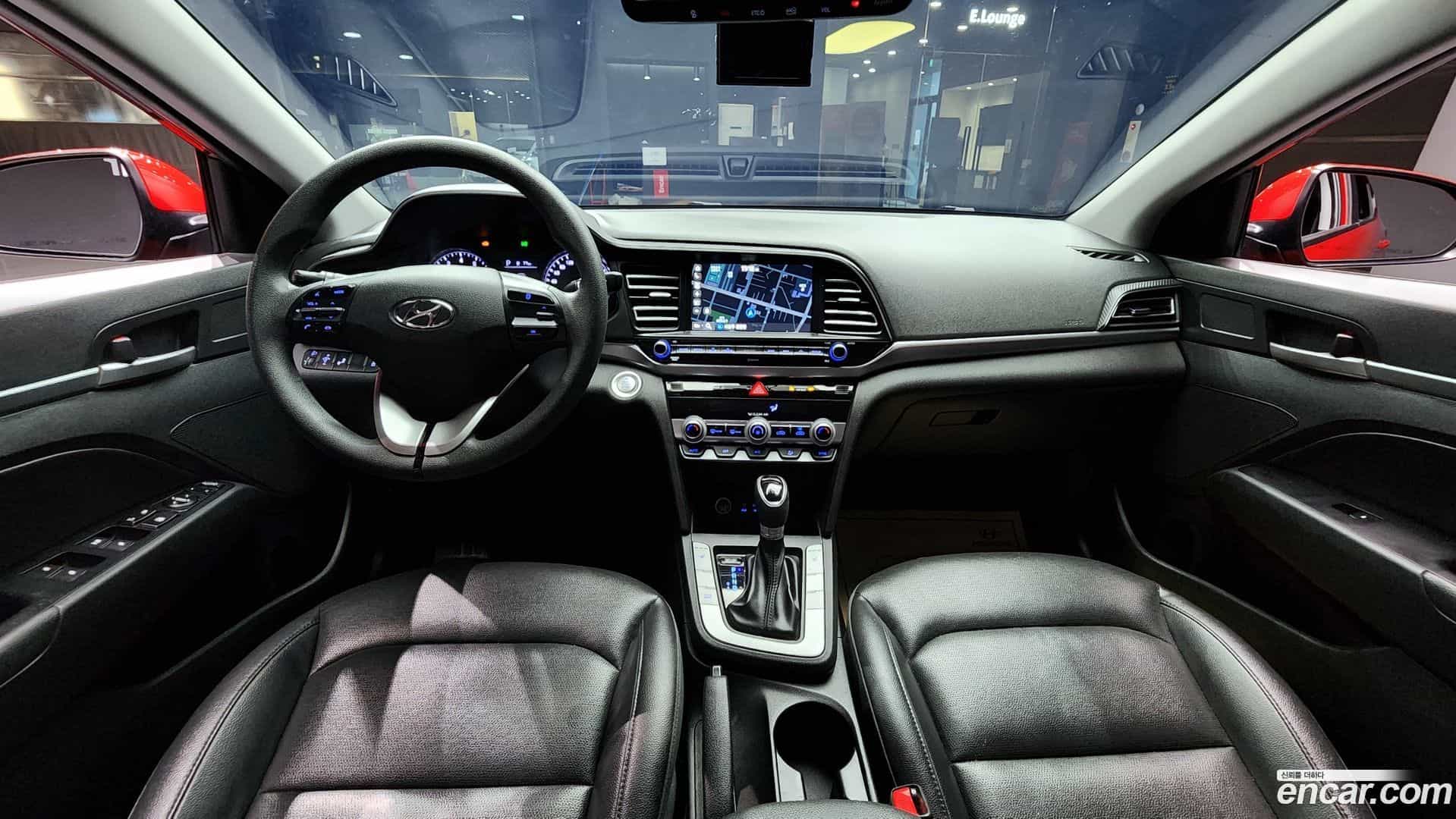 AVANTE Hyundai 2018.10-INNER-007