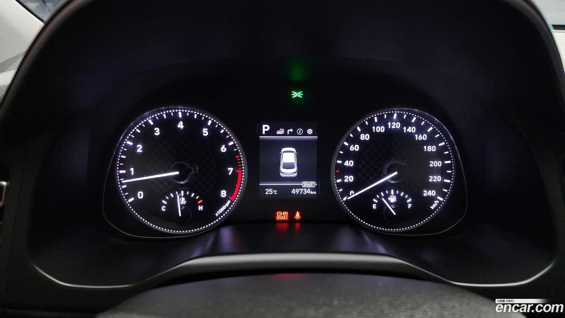 AVANTE Hyundai 2018.10-INNER-008
