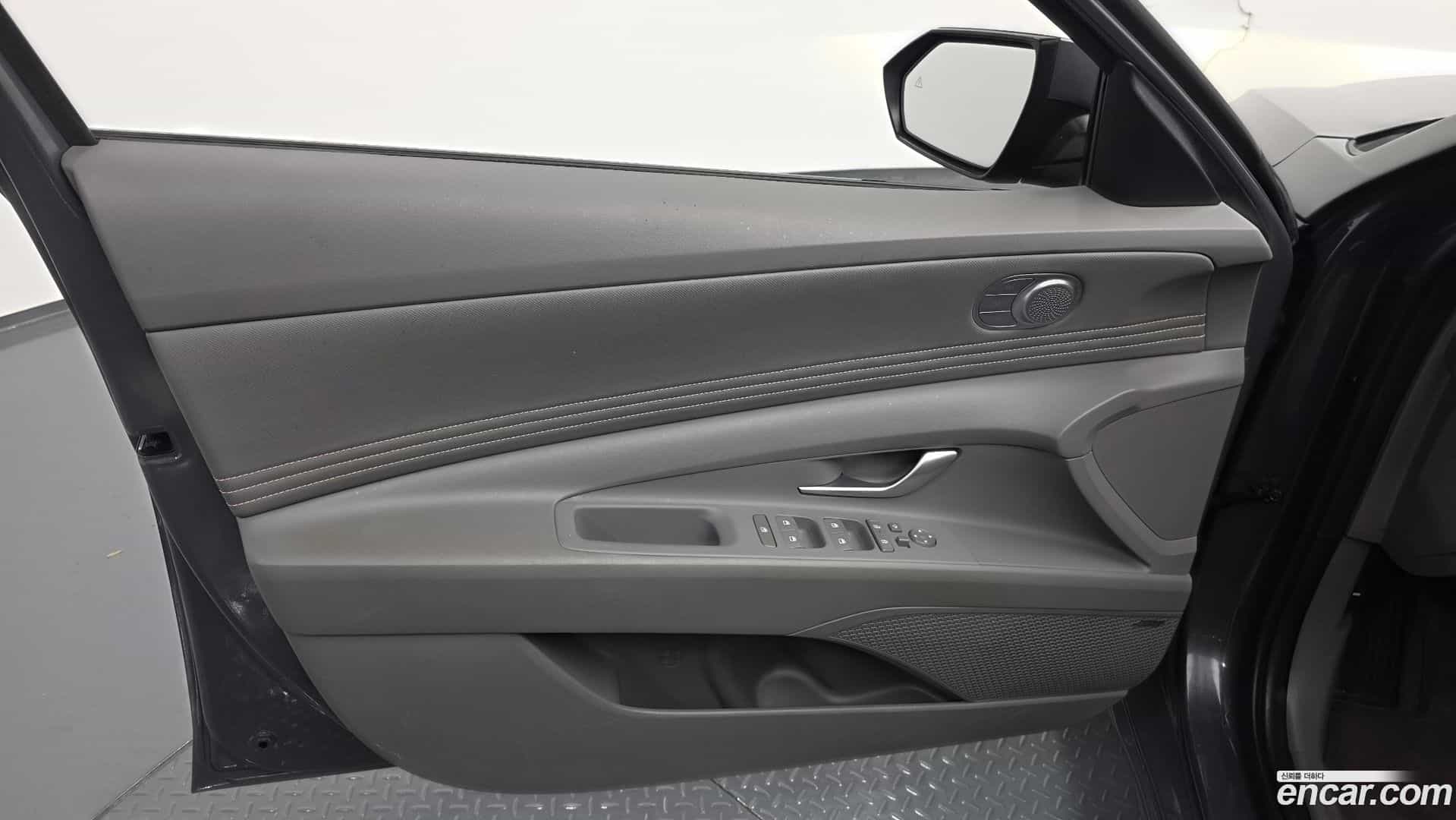 AVANTE Hyundai 2023.7-OPTION-045
