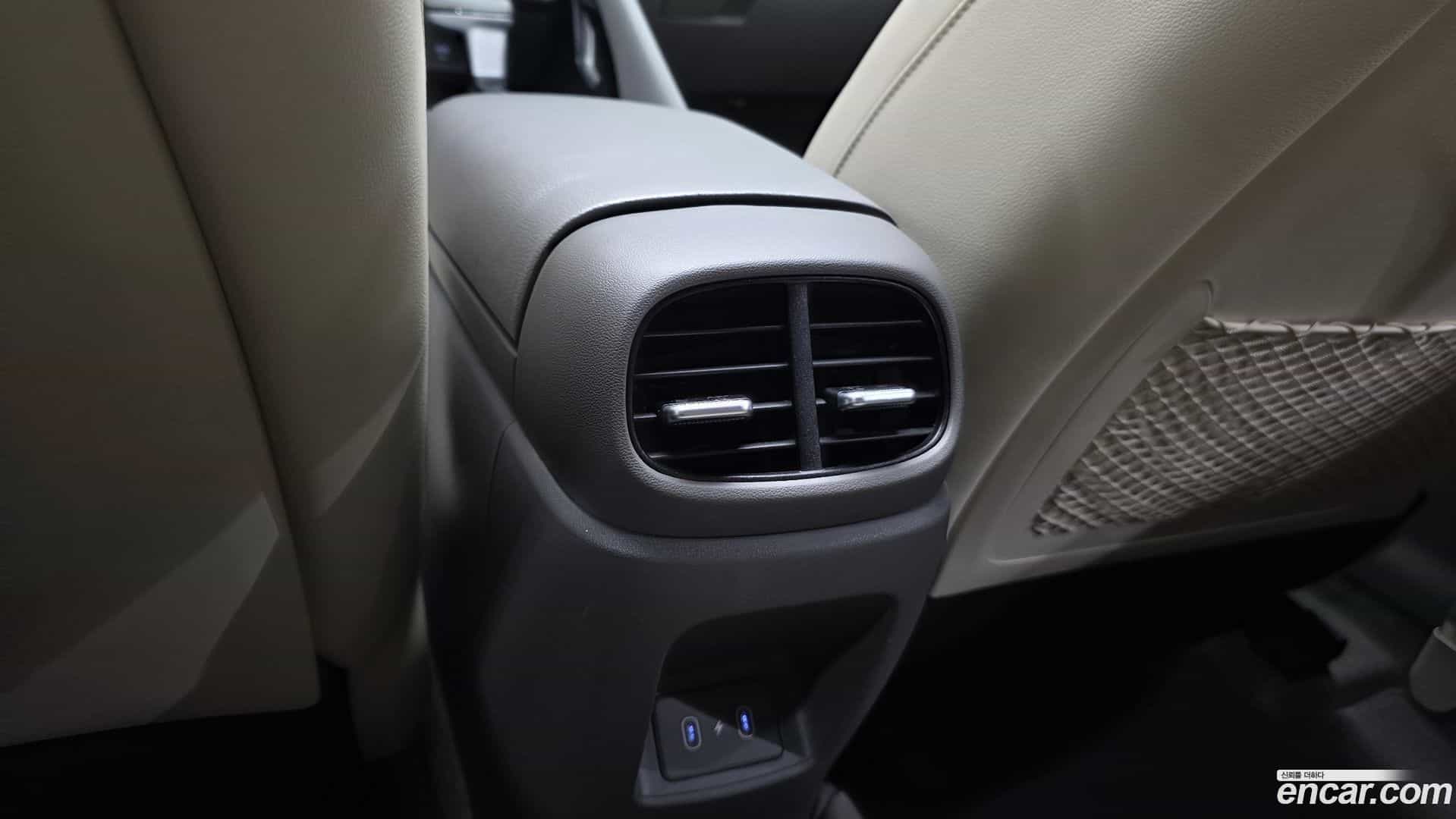 AVANTE Hyundai 2023.7-OPTION-046