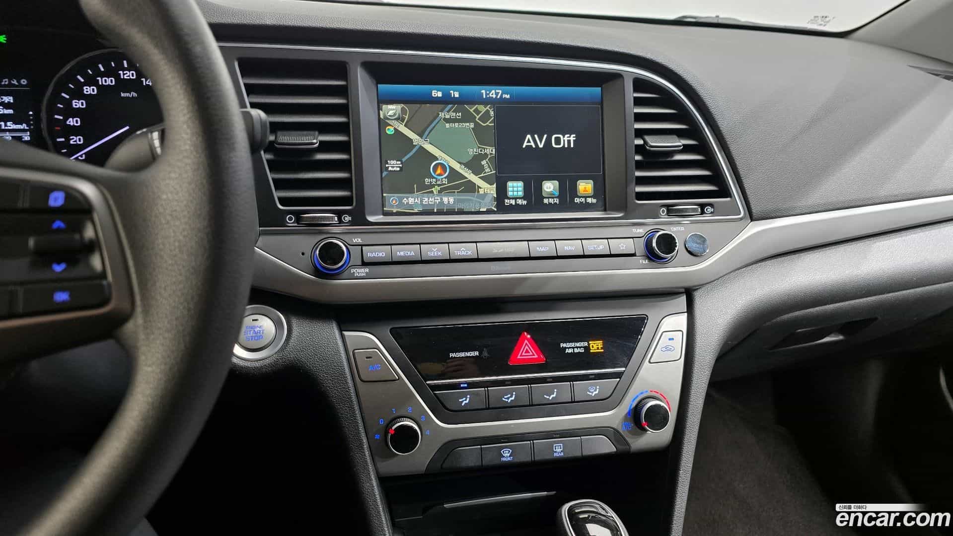 AVANTE Hyundai 2017.6-OPTION-017