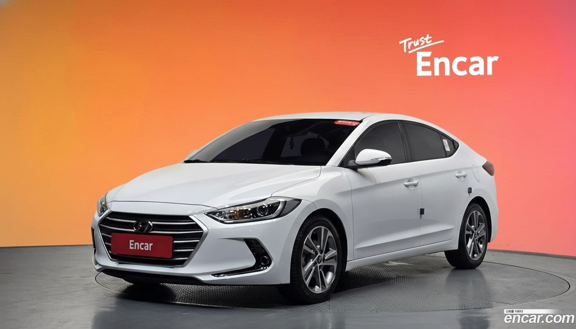 Main__Slider__Photo:AVANTE Hyundai 2017.6-0