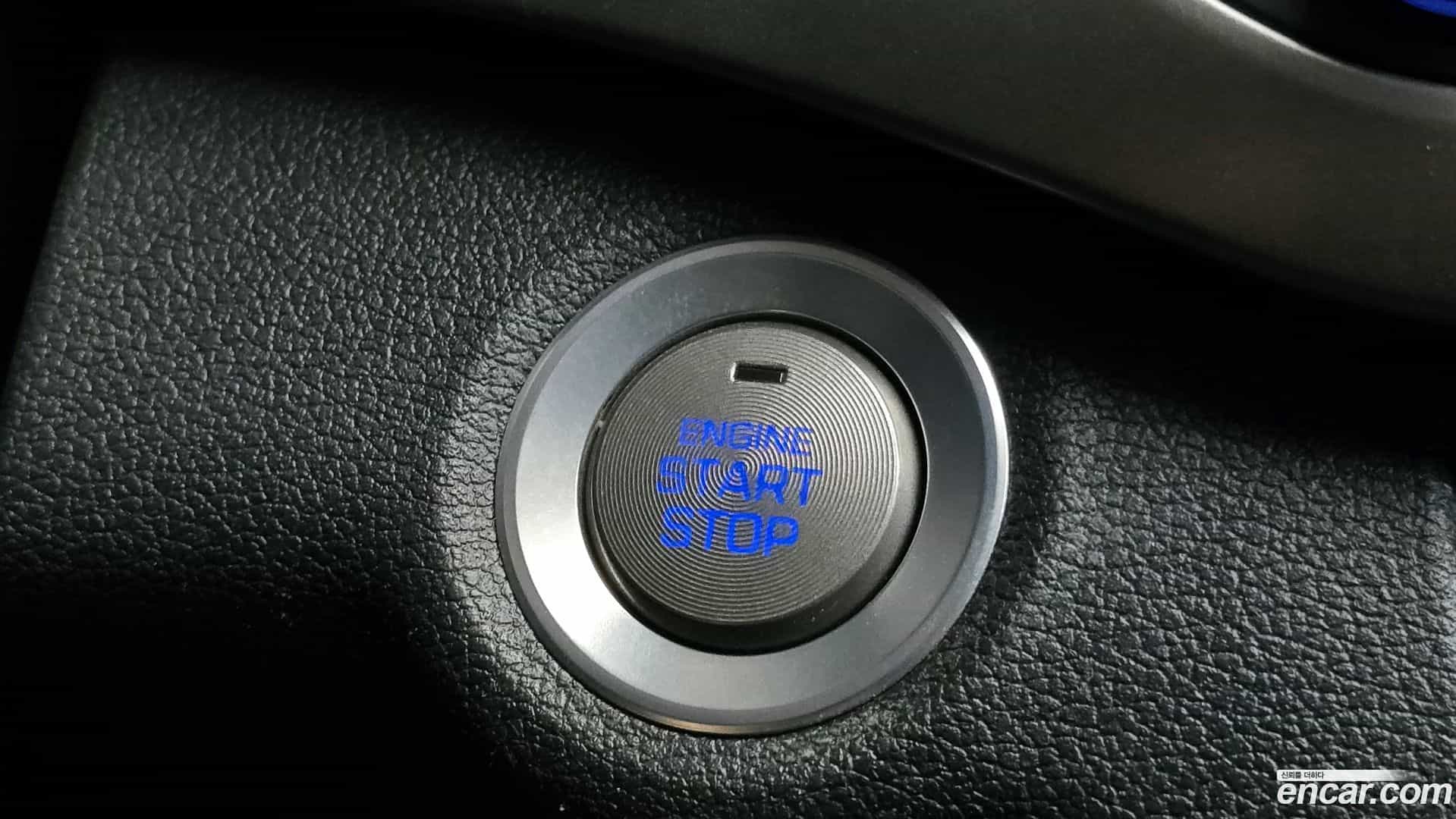 AVANTE Hyundai 2017.6-OPTION-041