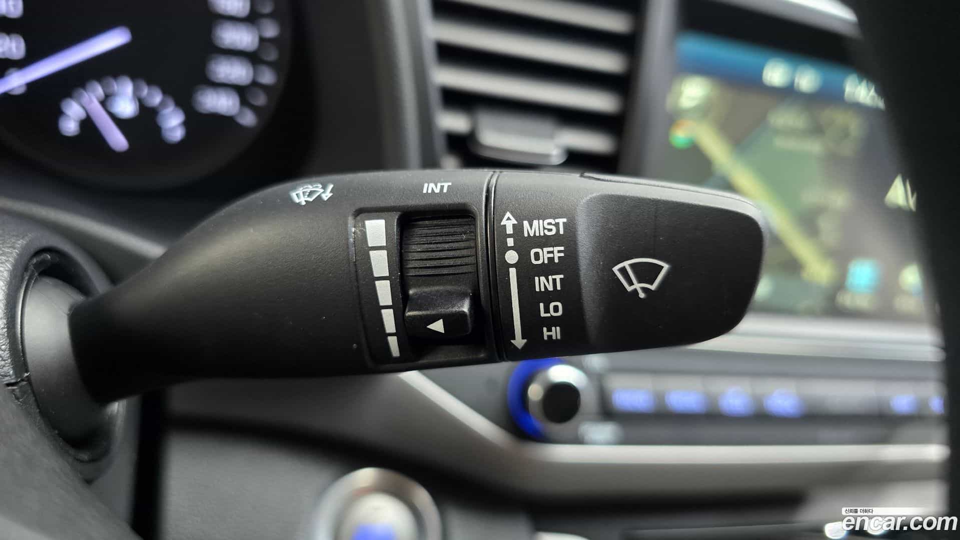 AVANTE Hyundai 2017.6-OPTION-042
