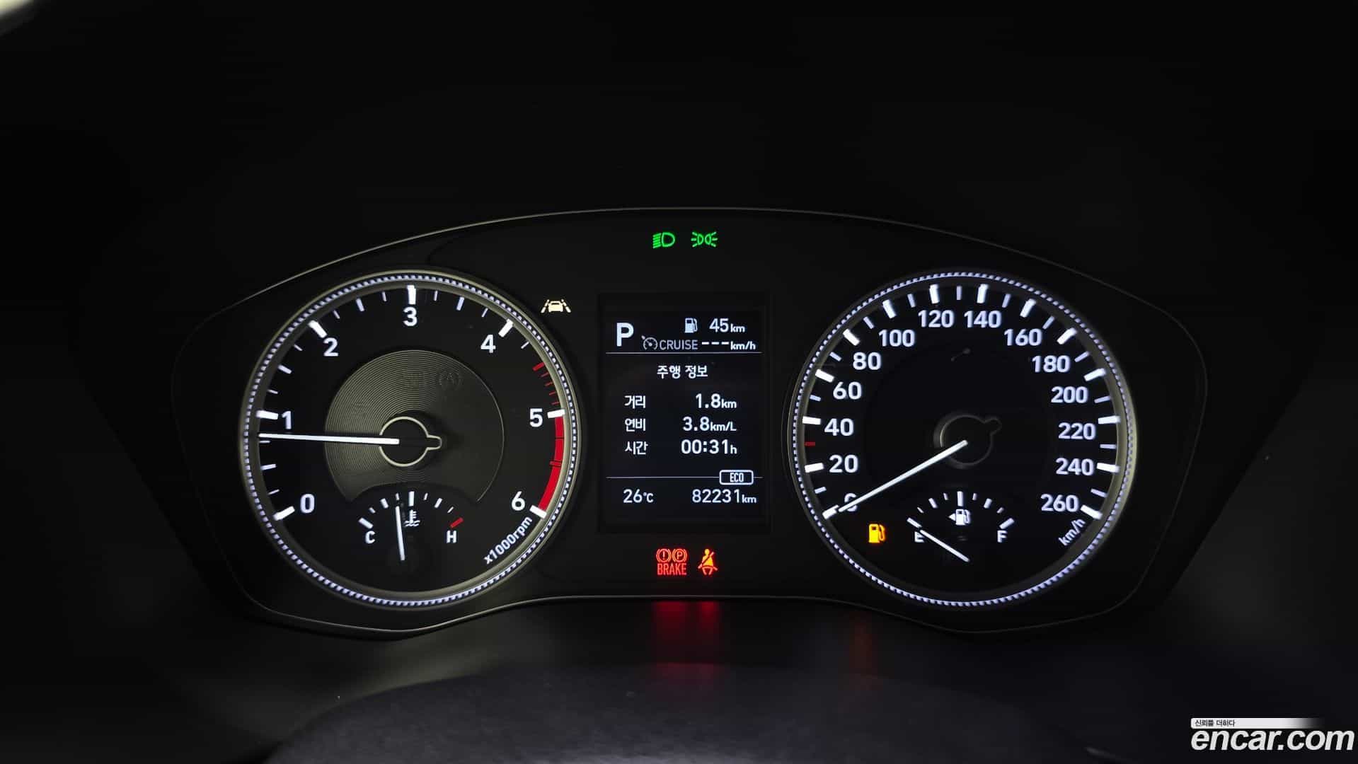 Santafe Hyundai 2018.8-INNER-008