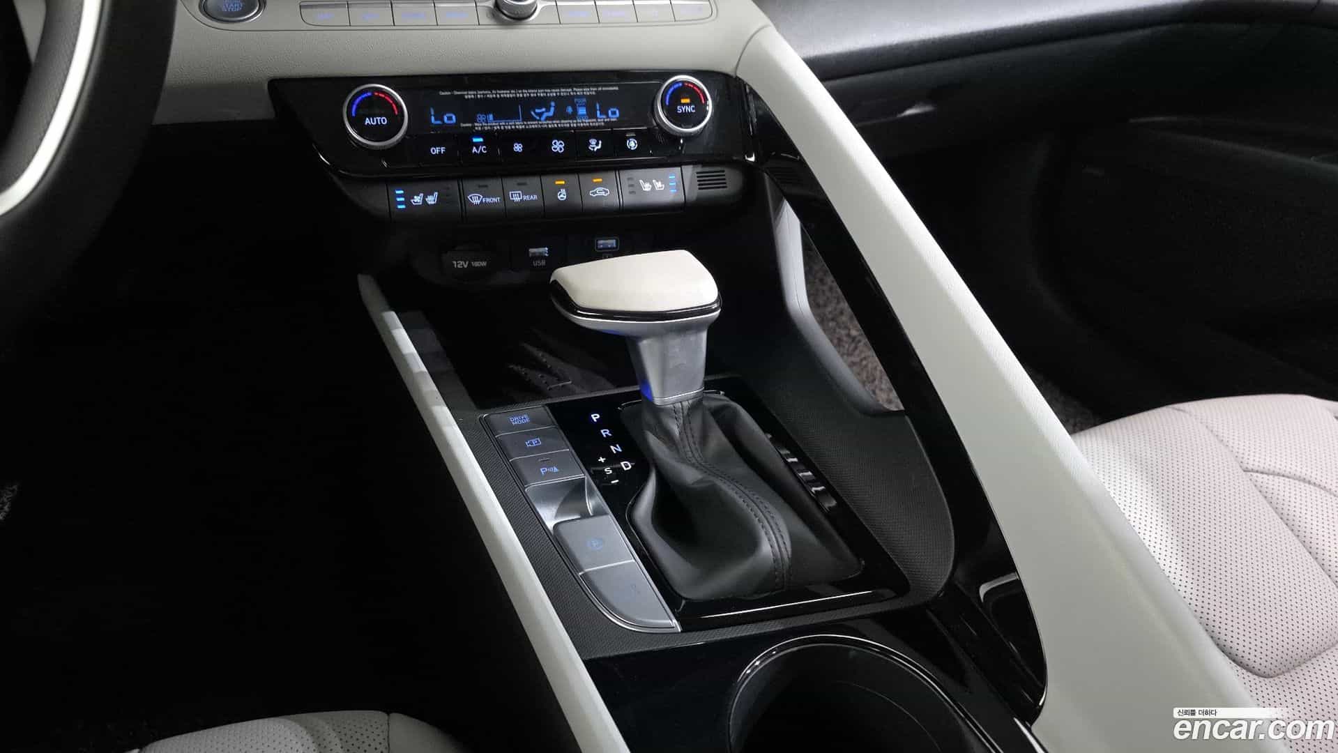 AVANTE Hyundai 2020.11-INNER-009