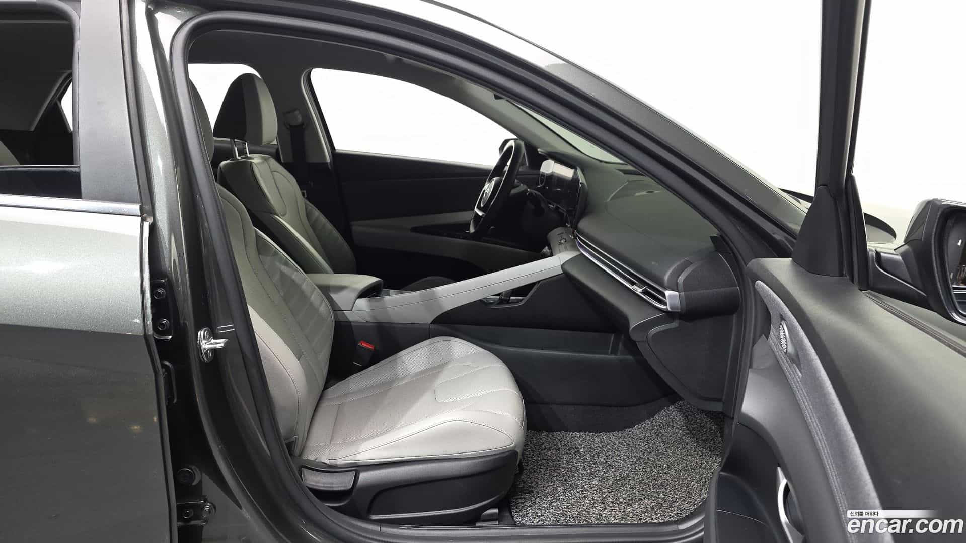 AVANTE Hyundai 2020.11-OPTION-015