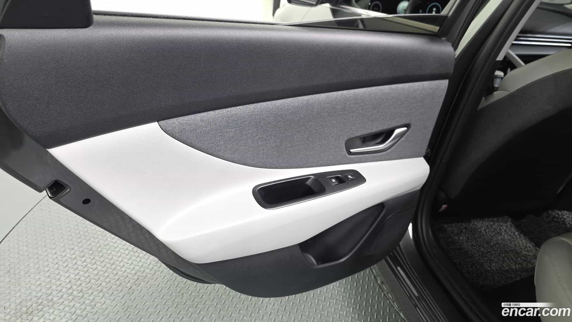 AVANTE Hyundai 2020.11-INNER-035