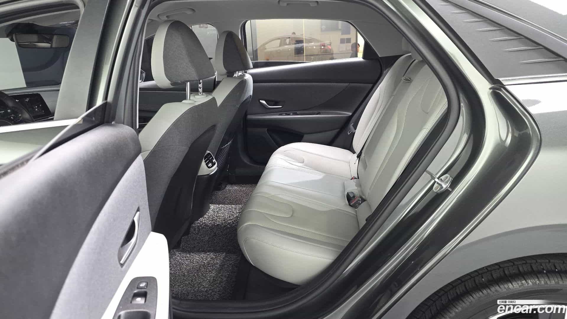 AVANTE Hyundai 2020.11-INNER-036