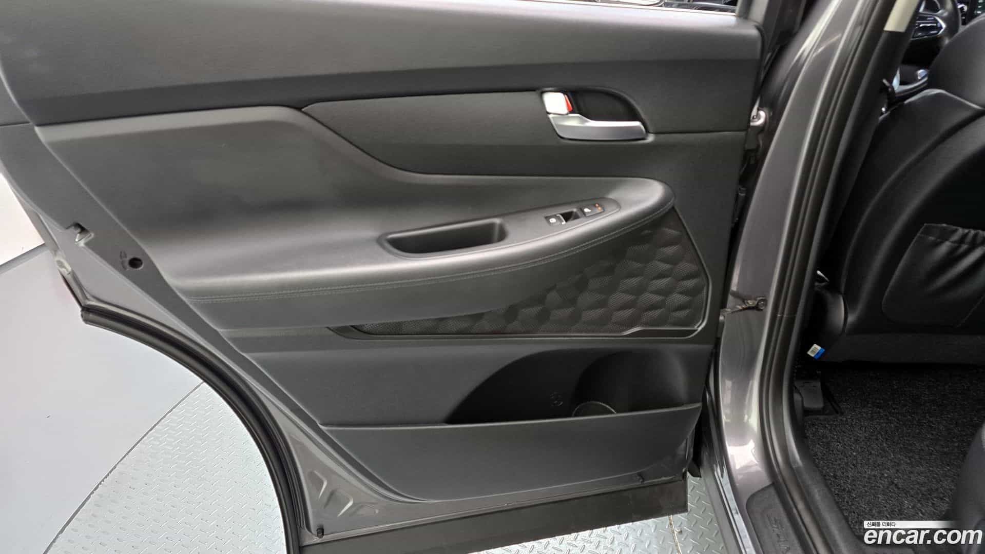 Santafe Hyundai 2018.7-INNER-035