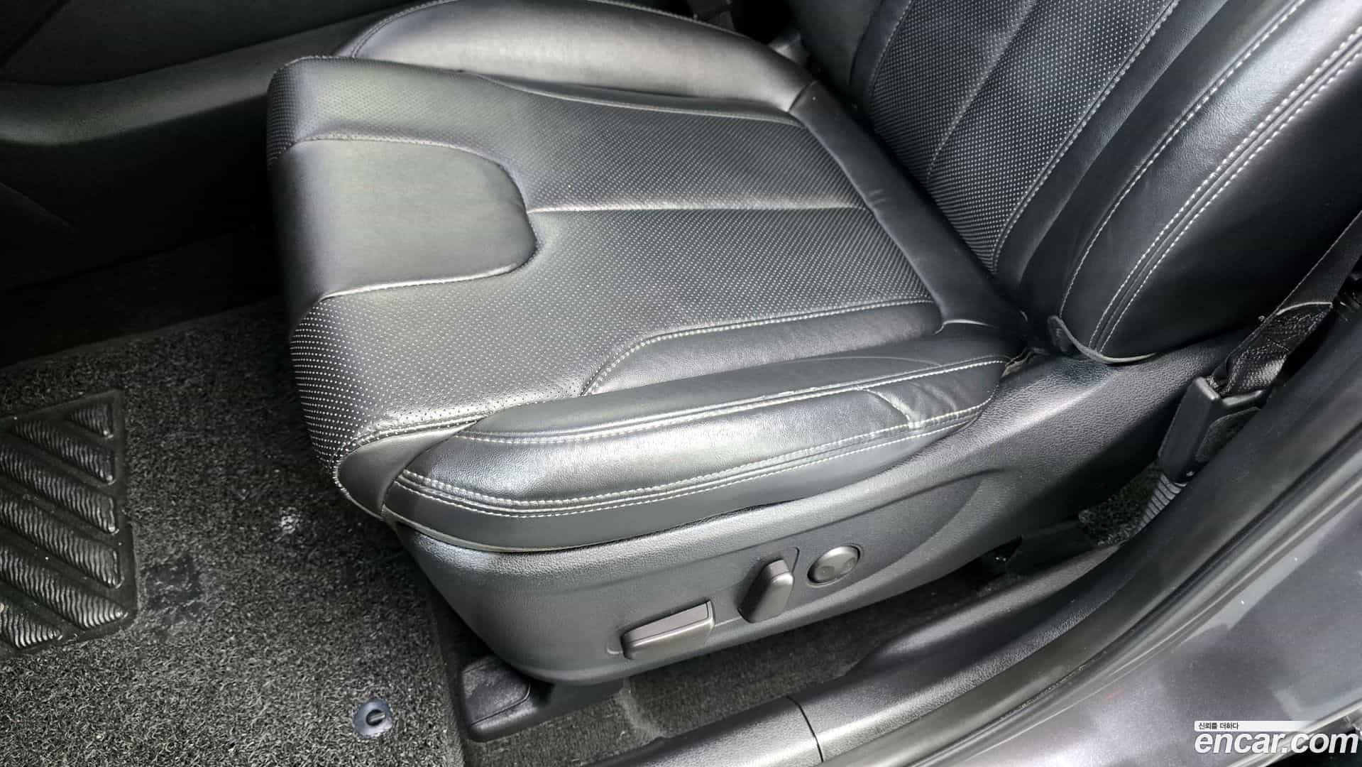 Santafe Hyundai 2018.7-OPTION-045