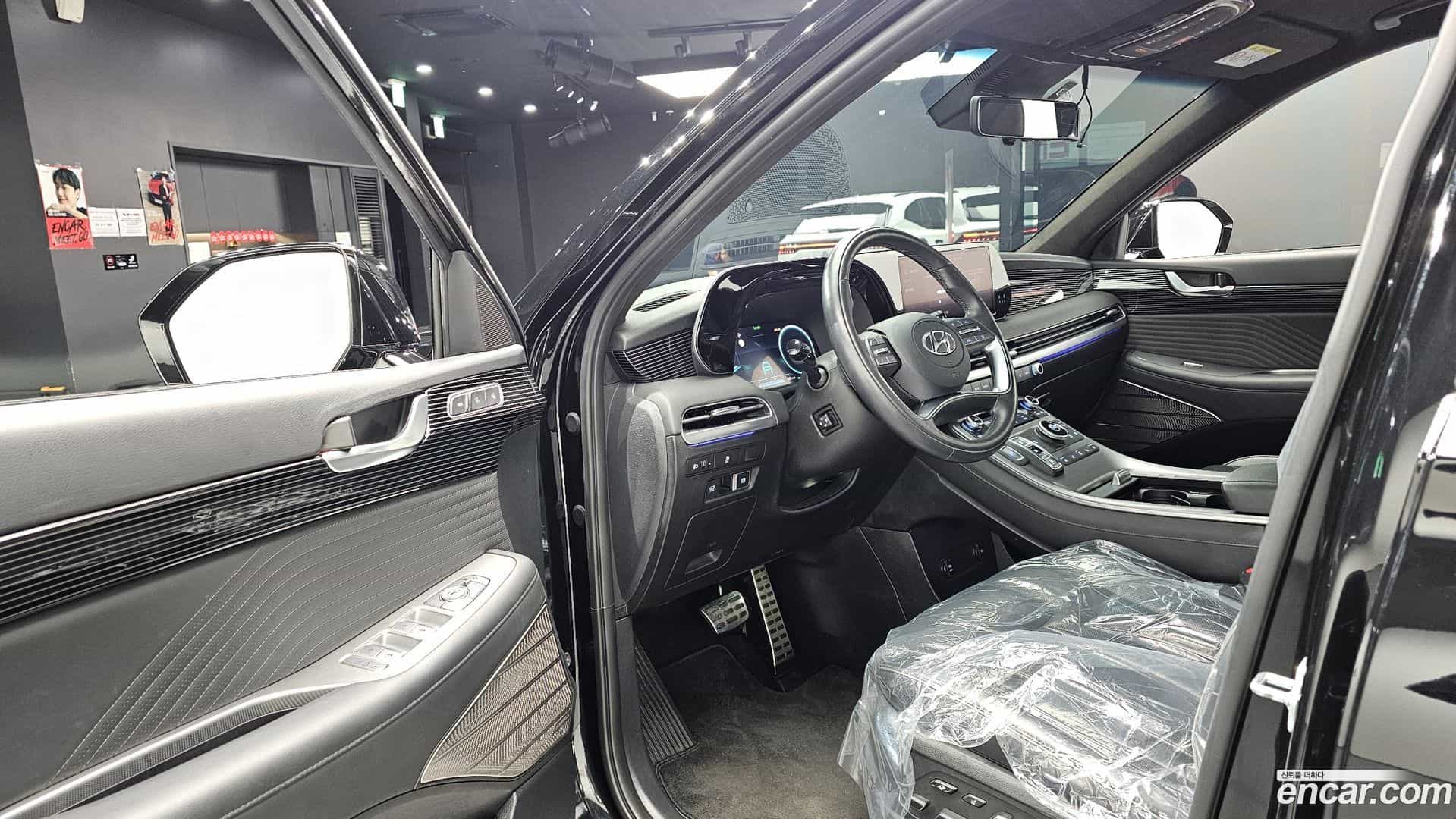 Palisade Hyundai 2023.1-INNER-010