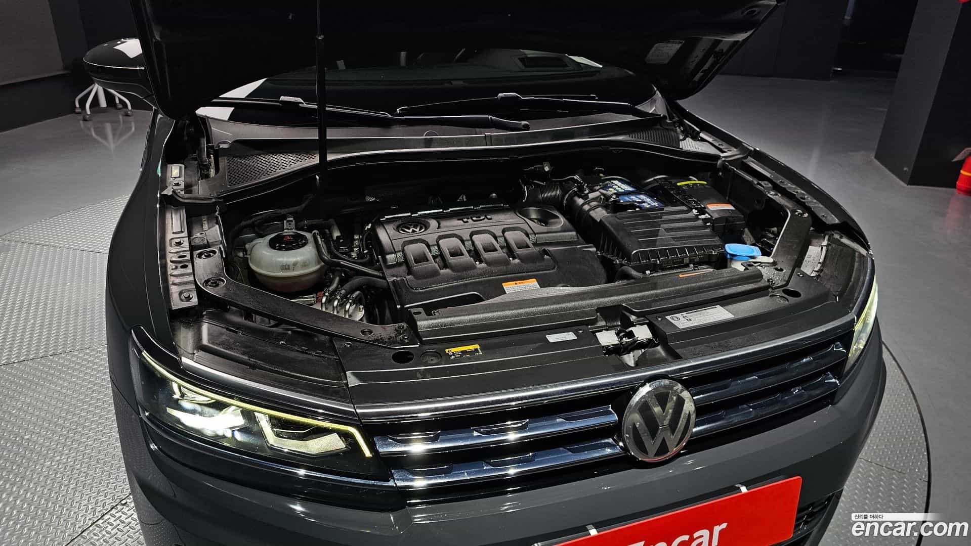 Tiguan Volkswagen 2018.5-OUTER-006