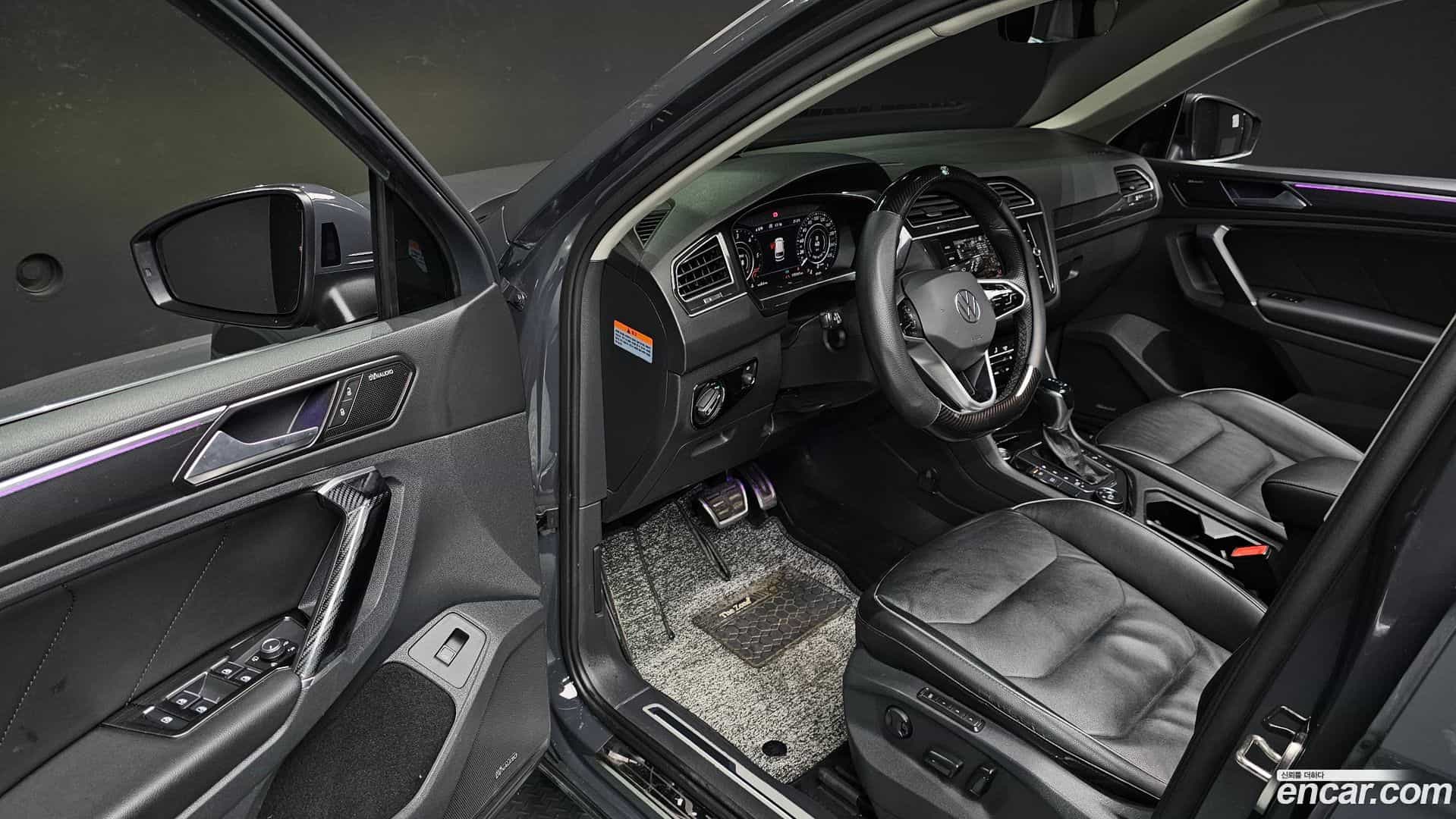Tiguan Volkswagen 2018.5-INNER-010