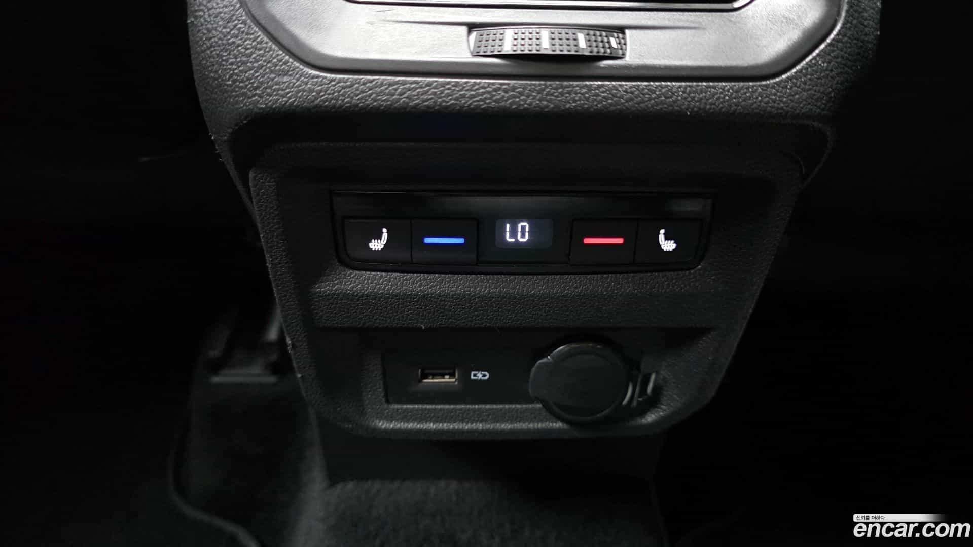 Tiguan Volkswagen 2020.11-OPTION-040