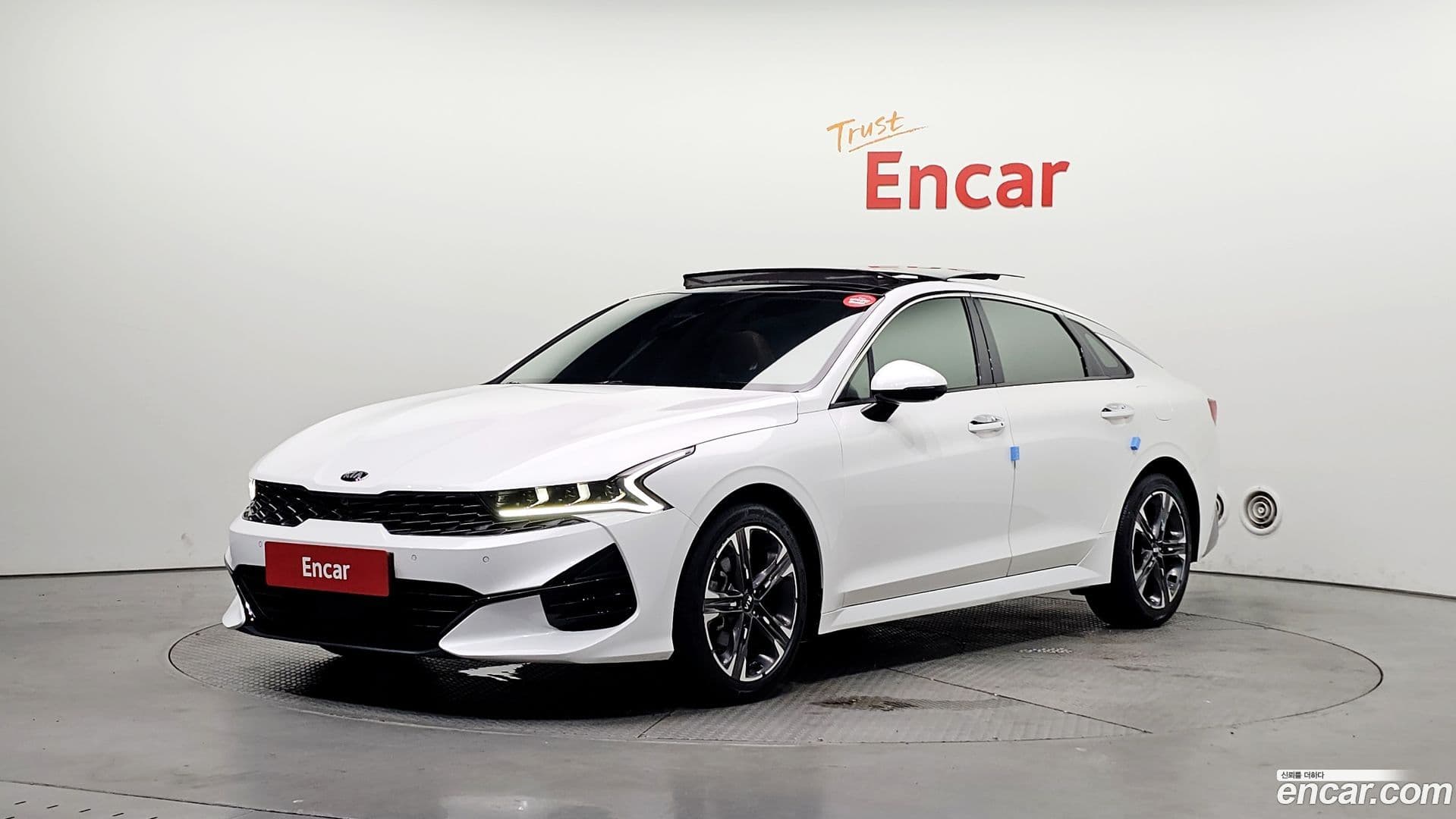 Main__Slider__Photo:K5 Kia 2020.8-0