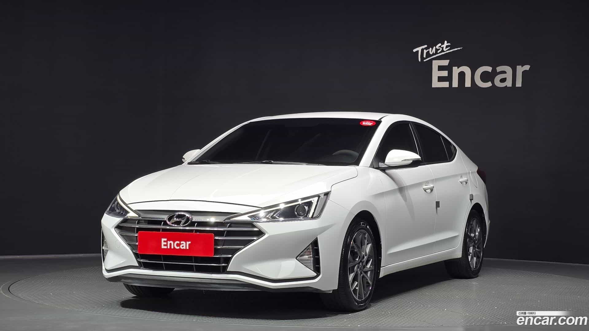 AVANTE Hyundai 2019.9-OUTER-001
