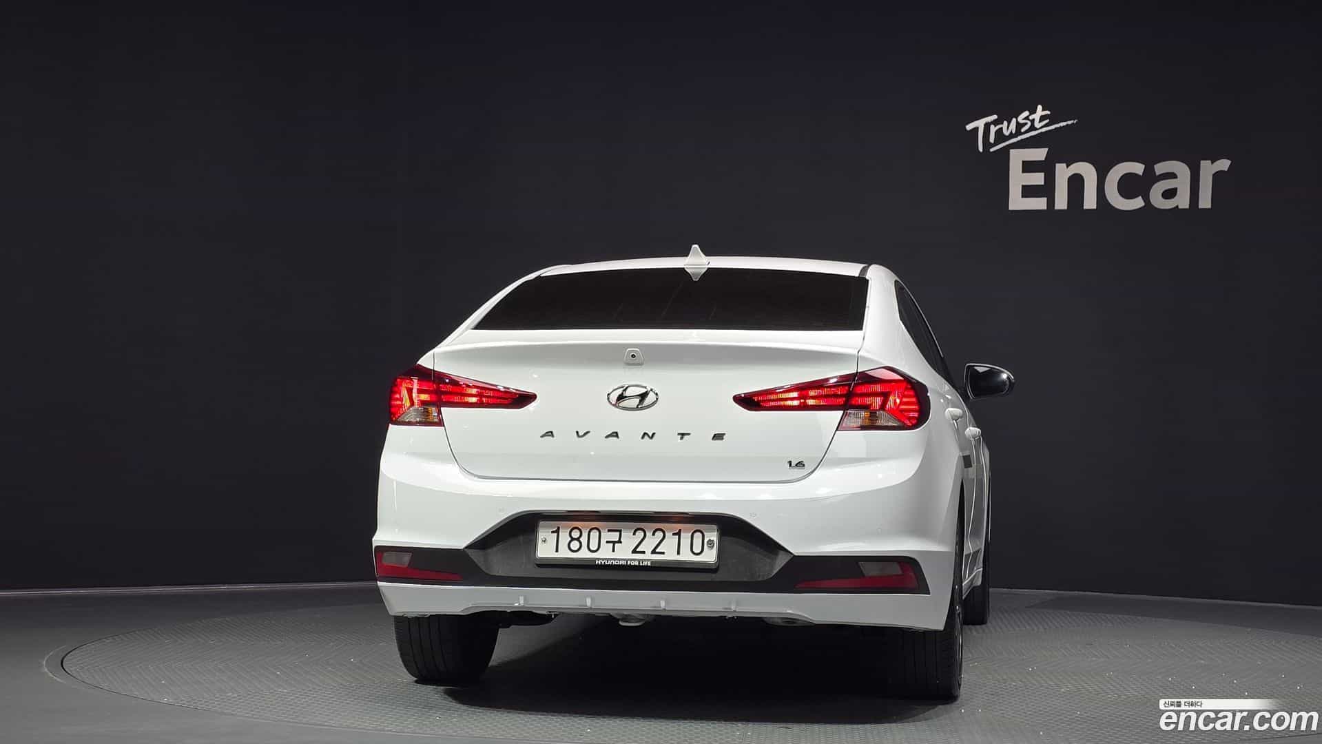 AVANTE Hyundai 2019.9-OUTER-004