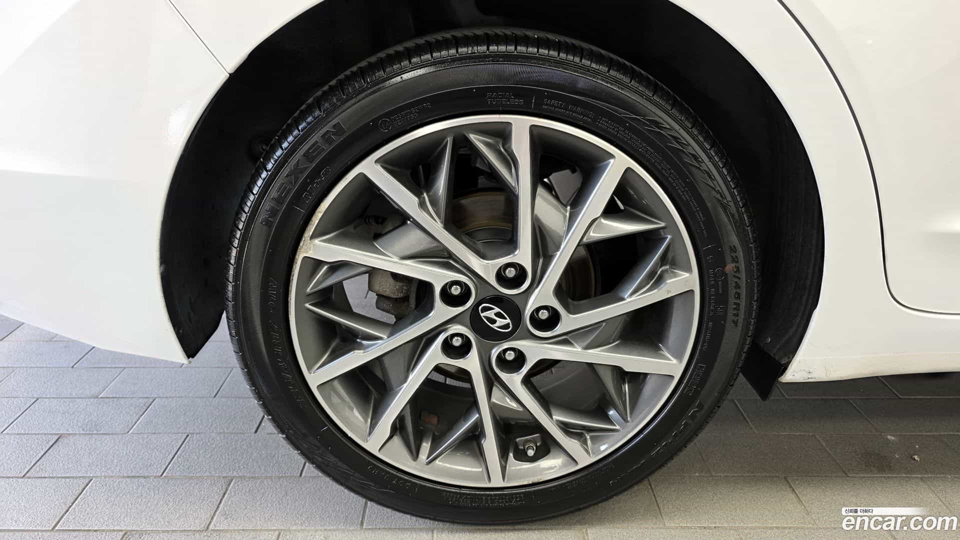 AVANTE Hyundai 2019.9-OUTER-005