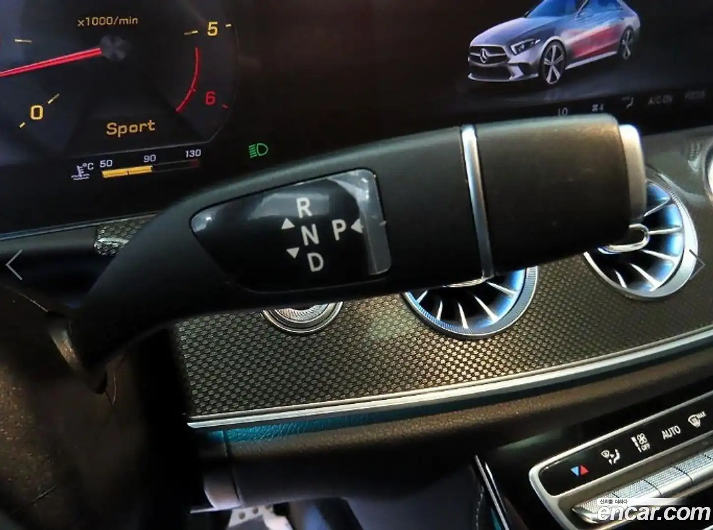 CLS-Class Mercedes-Benz 2018.10-OPTION-016