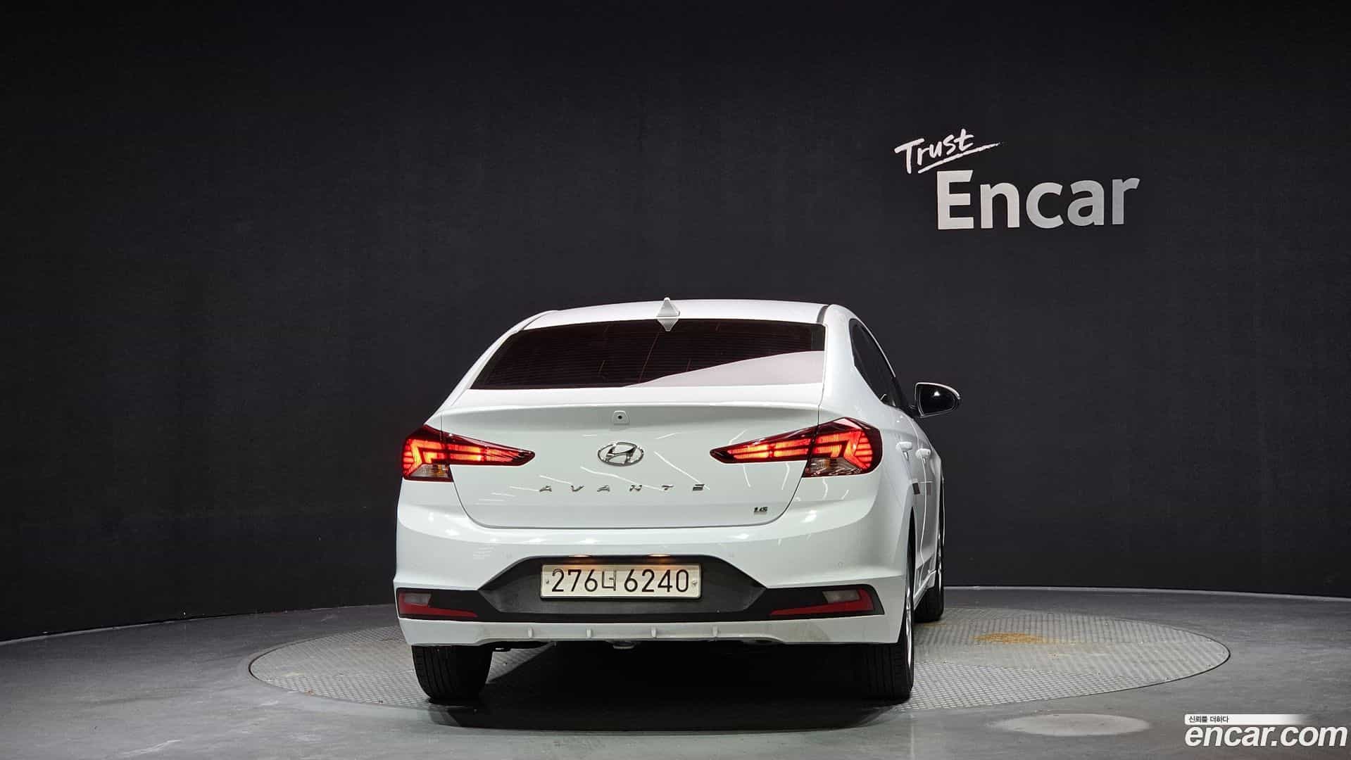 AVANTE Hyundai 2019.6-OUTER-004