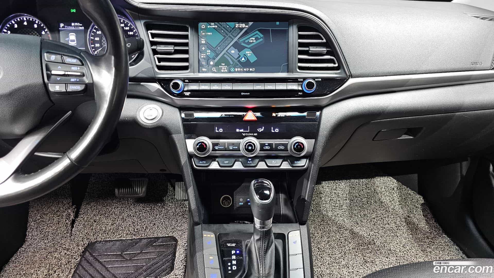 AVANTE Hyundai 2019.6-OPTION-019