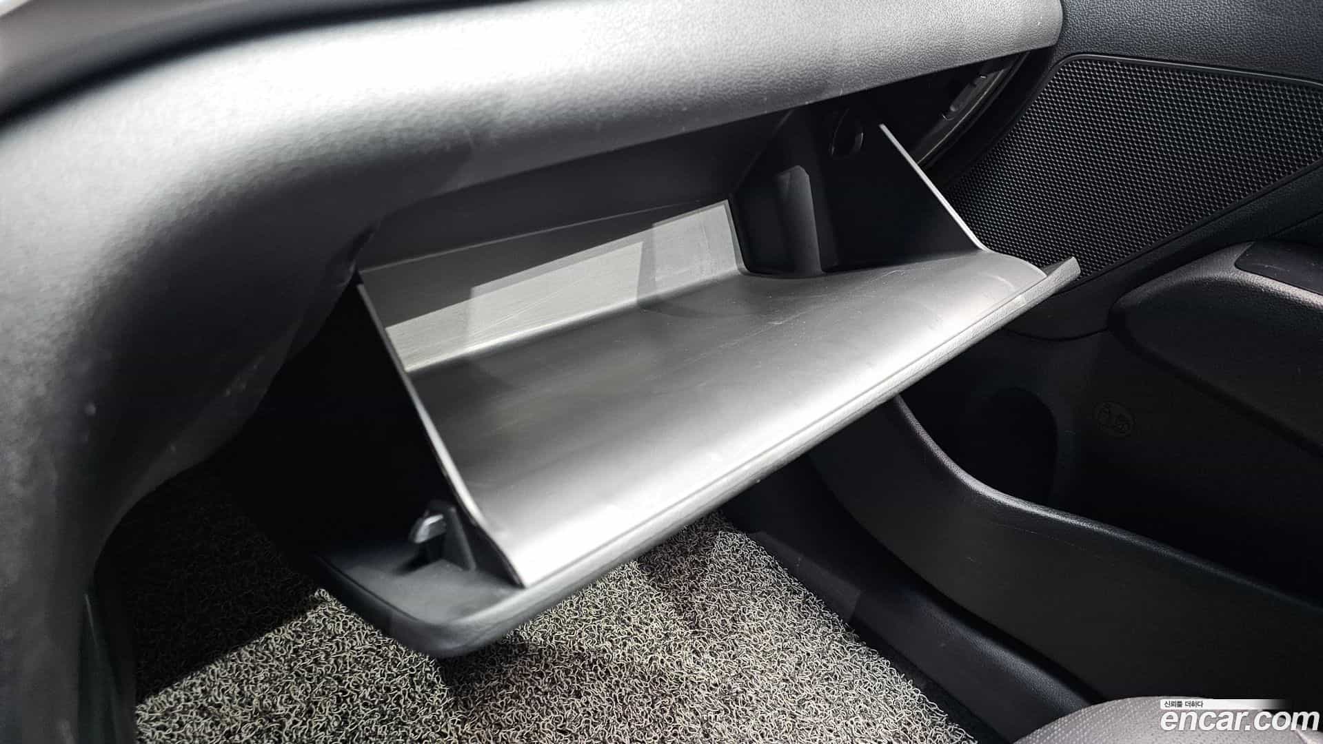 AVANTE Hyundai 2019.6-OPTION-041