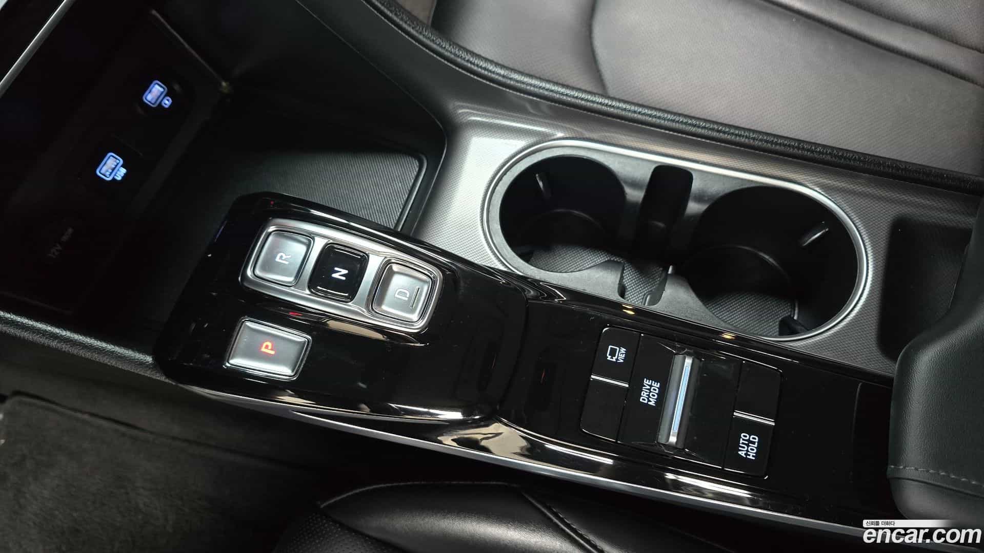 Sonata Hyundai 2022.2-INNER-009