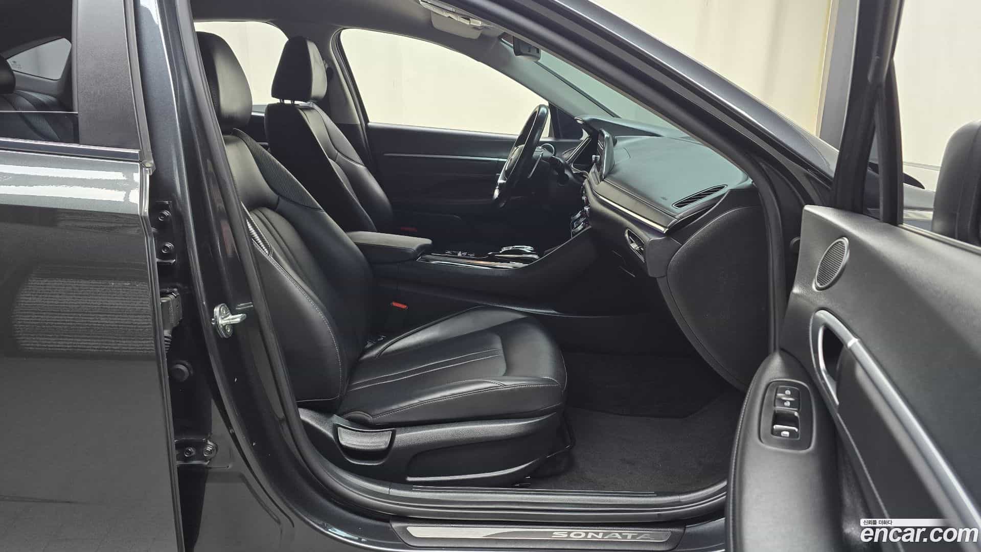 Sonata Hyundai 2022.2-INNER-036
