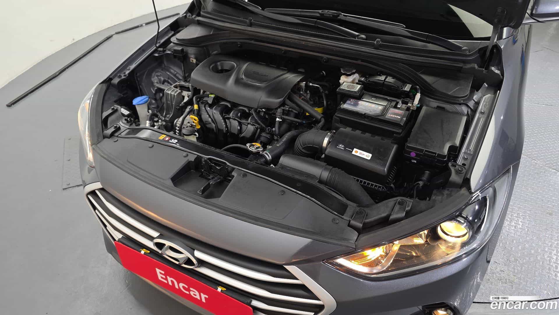 AVANTE Hyundai 2018.0-OUTER-006